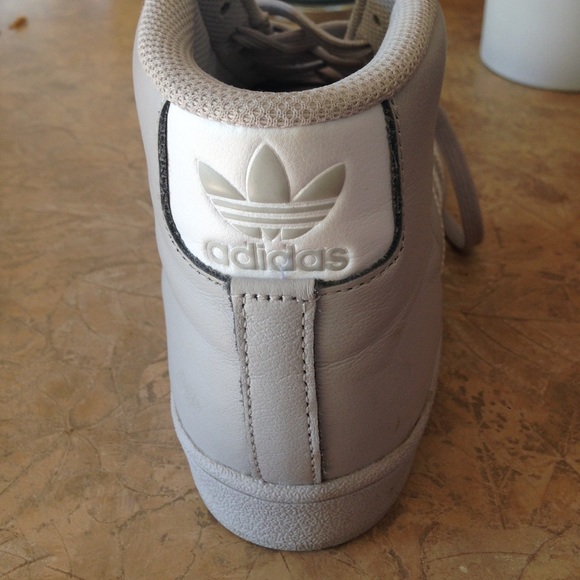 Grey superstar adidas high tops❤️ - Picture 4 of 4